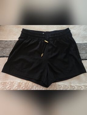 Stylus Black High Waist Elastic Waist Shorts Drawstring Casual Chic Size M